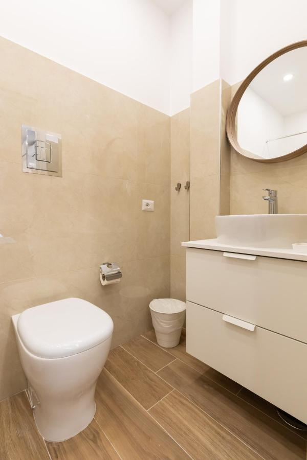 Napolilive B&B Bagian luar foto